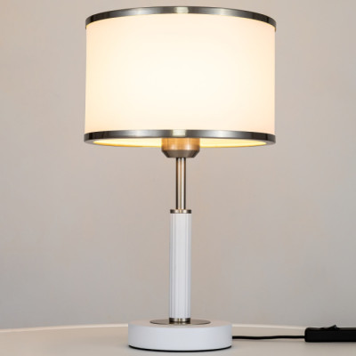 Интерьерная настольная лампа Alton CL421812